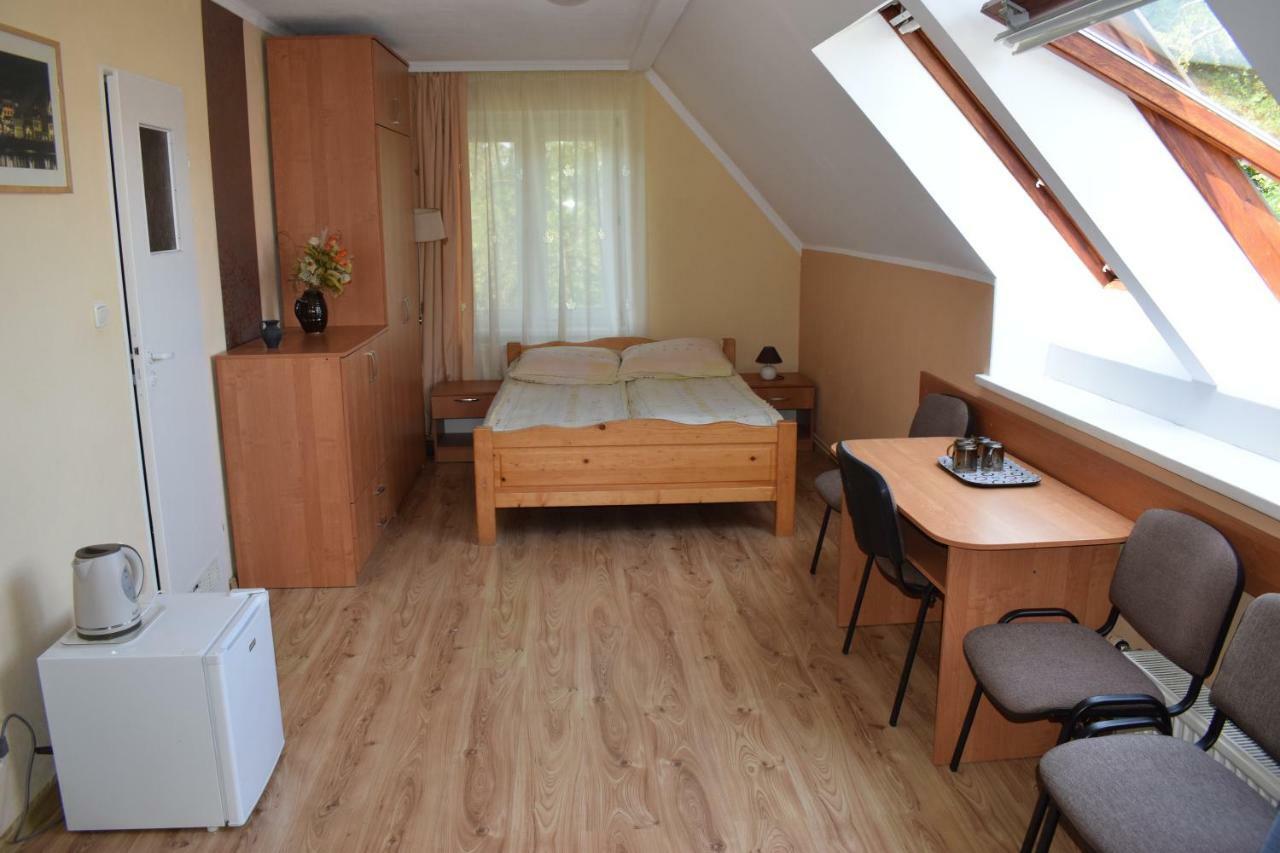 Dom Wczasowy Janina Mikoszewo Bagian luar foto
